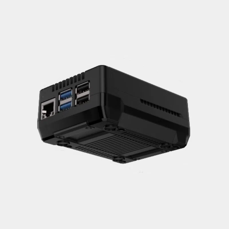Boîtier Argon NEO pour Raspberry Pi 5 vu de la base, avec grille de ventilation apparente