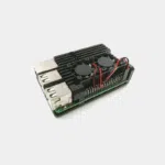 Boîtier ventilé en aluminium noir pour Raspberry Pi 5 avec deux ventilateurs à fils rouges apparents, vu de profil