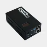 PiKVM V4 Plus avec CM4, boîtier assemblé avec écran OLED et ports USB et Ethernet en façade