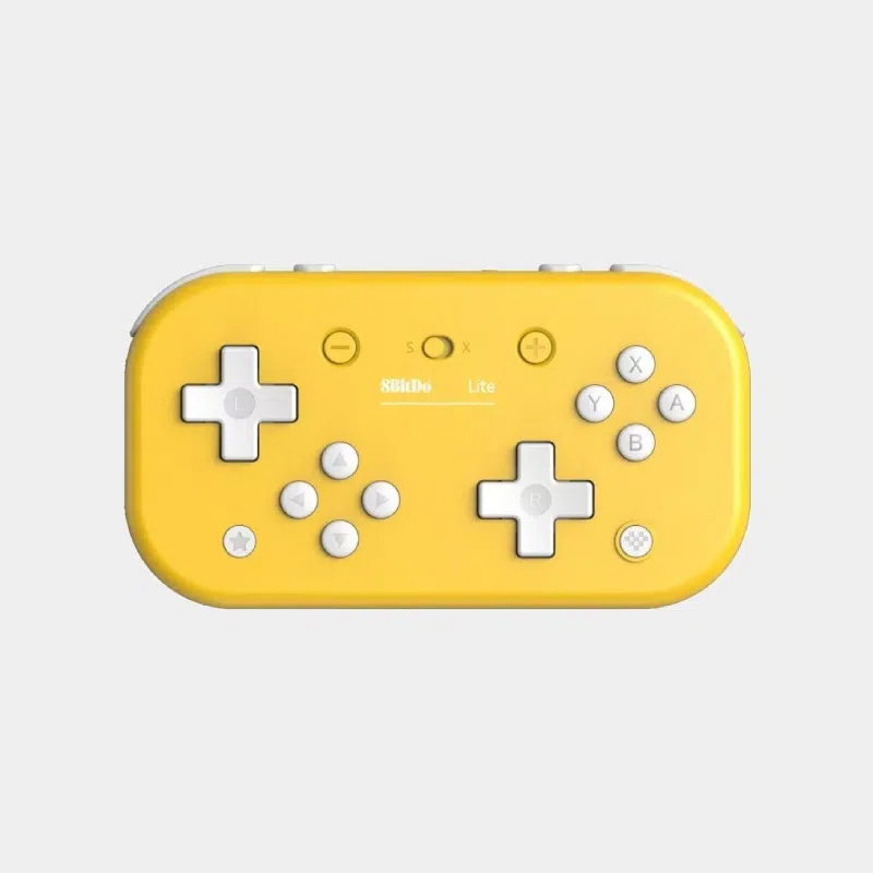 Manette 8BitDo Lite Pad jaune vue de face avec ses deux croix directionnelles et boutons blancs