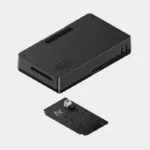 Boîtier Argon One V5 avec sa carte d'extension NVMe présentée séparément en dessous