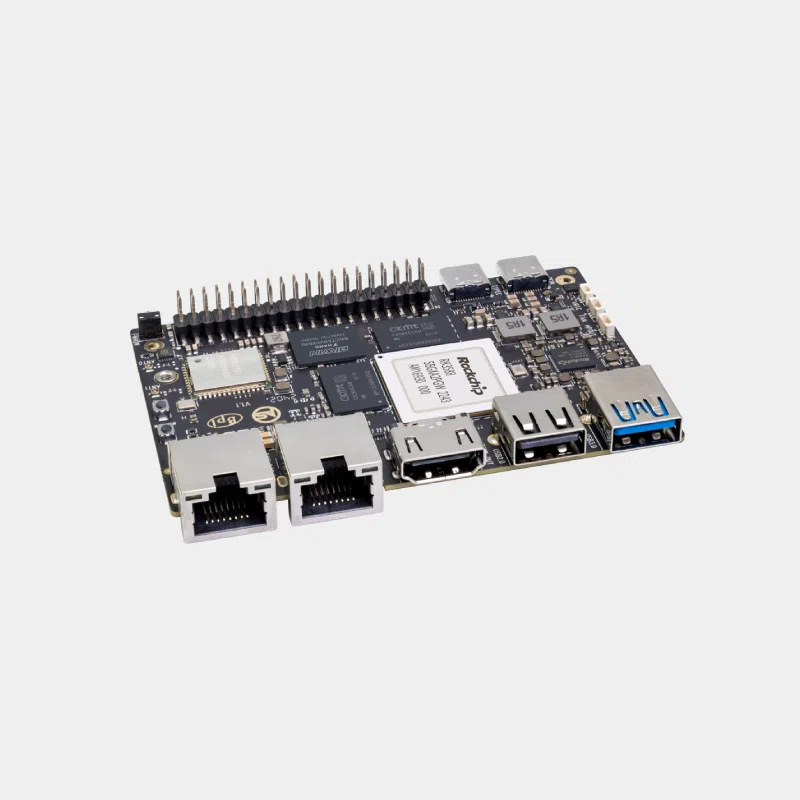 Carte Banana Pi BPI-M7 sombre vue de trois quarts avec ports Ethernet et HDMI