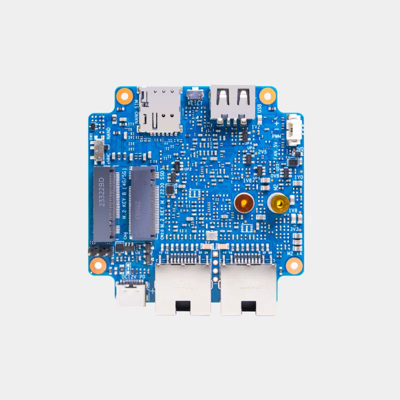 Carte Banana Pi BPI-R3 Mini bleue vue de dessus avec ports USB, Ethernet et antenne