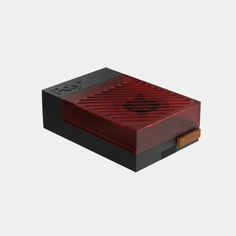 Boîtier Argon Poly+ 5 pour Raspberry Pi 5 2 Boîtier Argon Poly+ pour Raspberry Pi 5 noir et rouge vu de trois-quarts, fermé