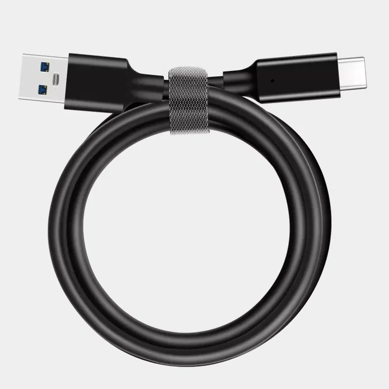 Câble USB 3 Type-C vers USB-A noir enroulé avec attache velcro grise