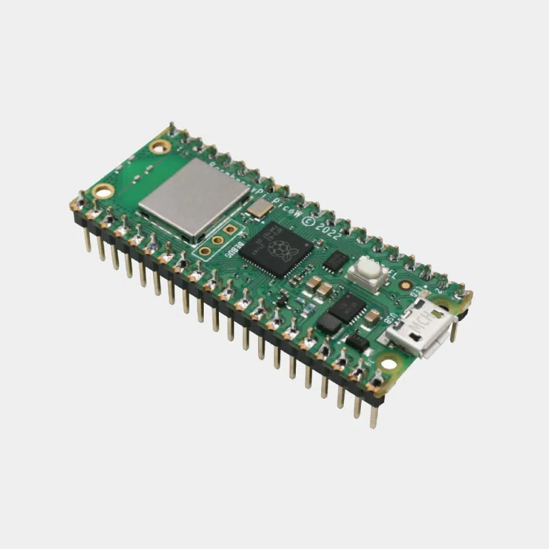 Raspberry Pi Pico 1 Carte Raspberry Pi Pico avec connecteurs à broches soudés, vue de biais