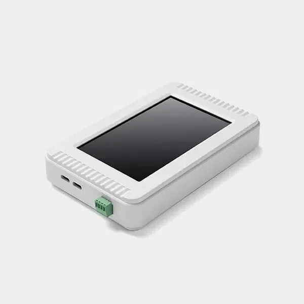 Écran tactile LoRaWAN Dragino LTS5 de 5 pouces, vu de trois quarts avec port USB-C et bornier