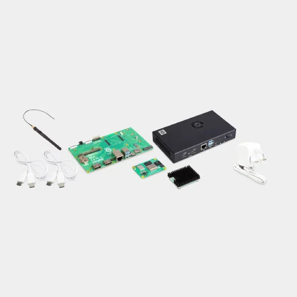 Kit de développement Raspberry Pi Compute Module 5 avec carte, boîtier, câbles et accessoires