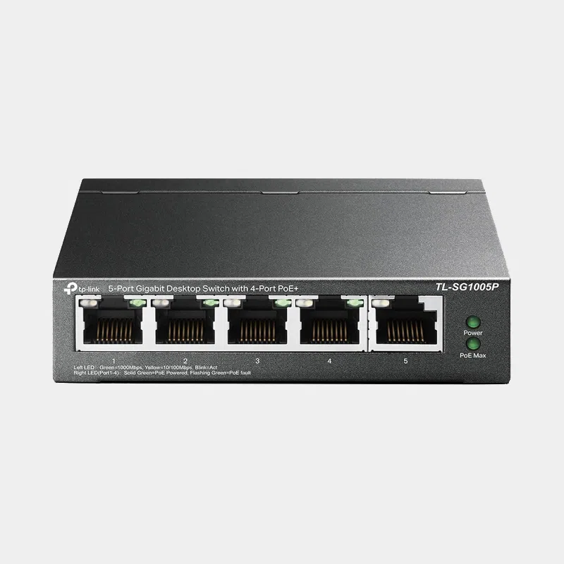 Switch réseau TP-Link noir vu de face avec cinq ports Ethernet dont quatre en PoE