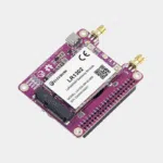 HAT LoRaWAN LR1302 pour Raspberry Pi vu de dessus avec ses connecteurs d'antenne SMA et son port USB-C