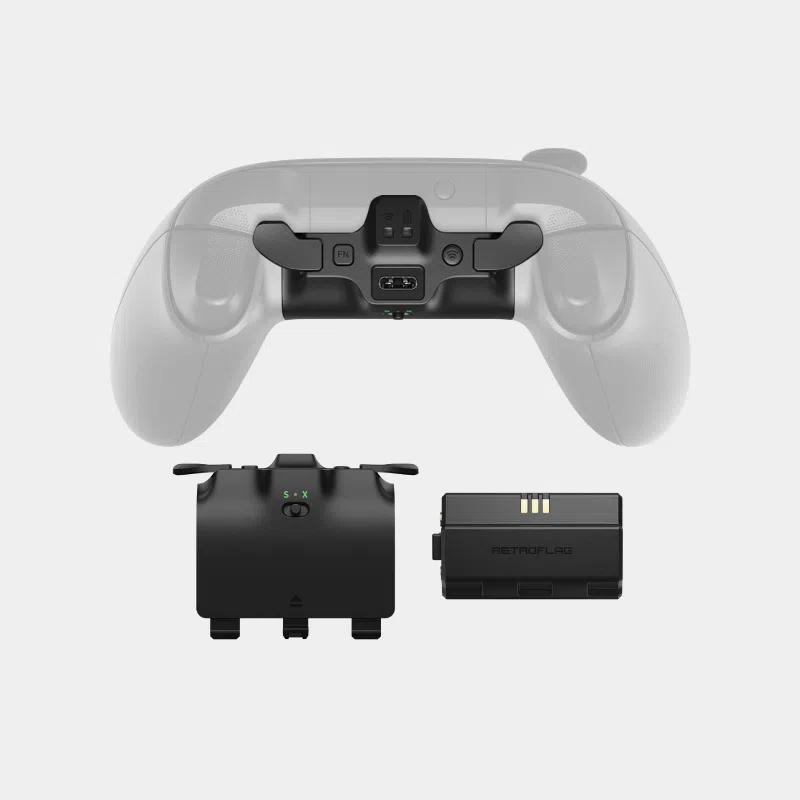 Retroflag SuperPack : module d’amélioration pour manette Xbox Series 2 Retroflag SuperPack, module d'amélioration fixé sur une manette, packs de batteries au premier plan