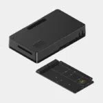 Boîtier Argon ONE V5 Dual NVMe pour Raspberry Pi 5, boîtier noir avec plaque M.2 amovible posée devant