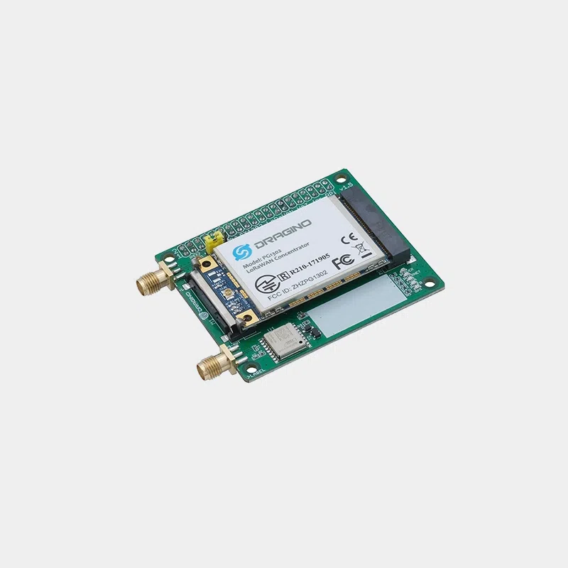 Dragino PG1302, concentrateur LoRaWAN multicanal pour Raspberry Pi, carte vue de dessus avec connecteurs SMA
