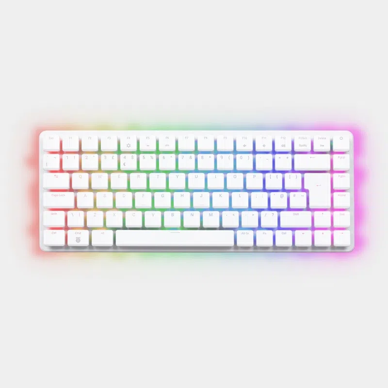 Kit Raspberry Pi 500+, clavier blanc vu de dessus avec rétroéclairage RGB multicolore intense