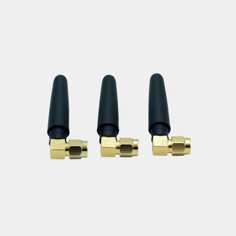 Kit de trois antennes noires avec connecteurs SMA coudés dorés