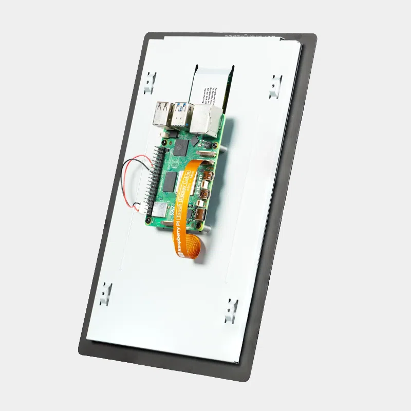 Écran tactile Raspberry Pi Touch Display 2 vu de dos avec carte Raspberry Pi fixée